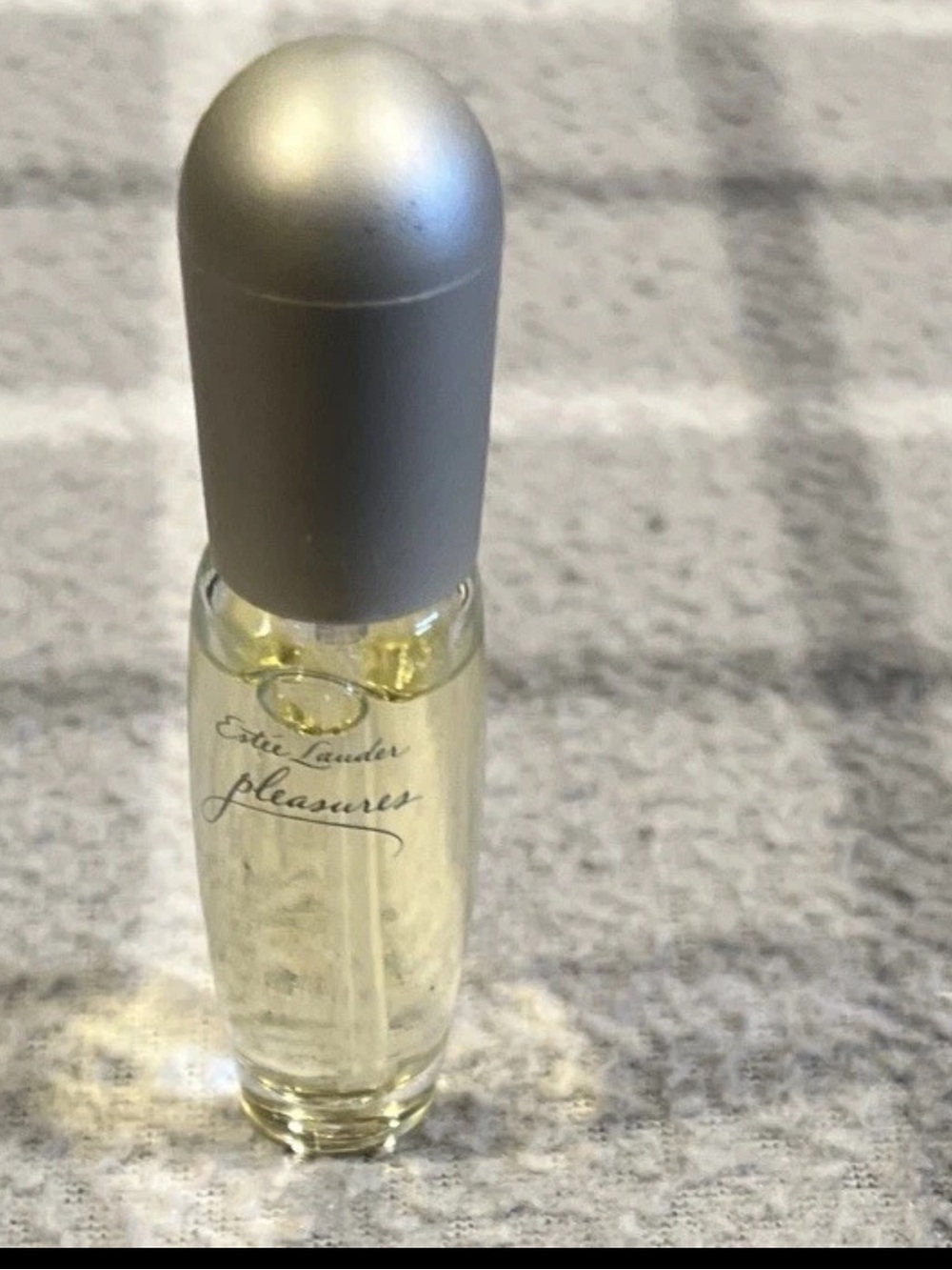 Pleasures By Estee Lauder Women Parfum Mini Spray 0.14 oz